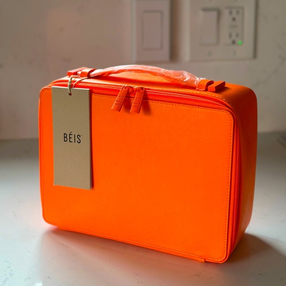 BEIS Handbags - Beis - The Cosmetic Case in orange